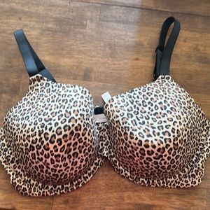42 DD leopard print bra